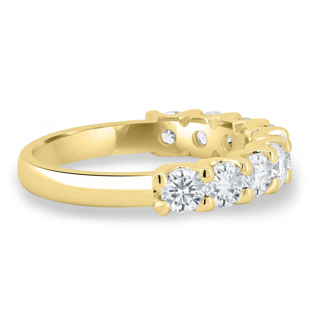 18K Gold Half Uprong Diamond Band