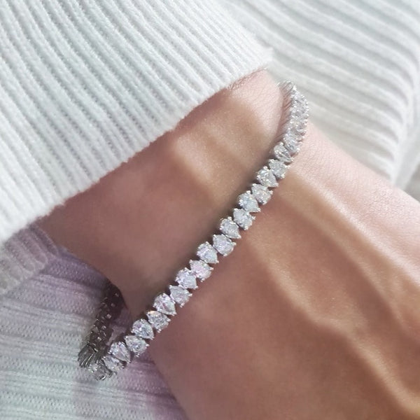 Lab Grown Pear Diamond Tennis Bracelet (10 ct. tw.)